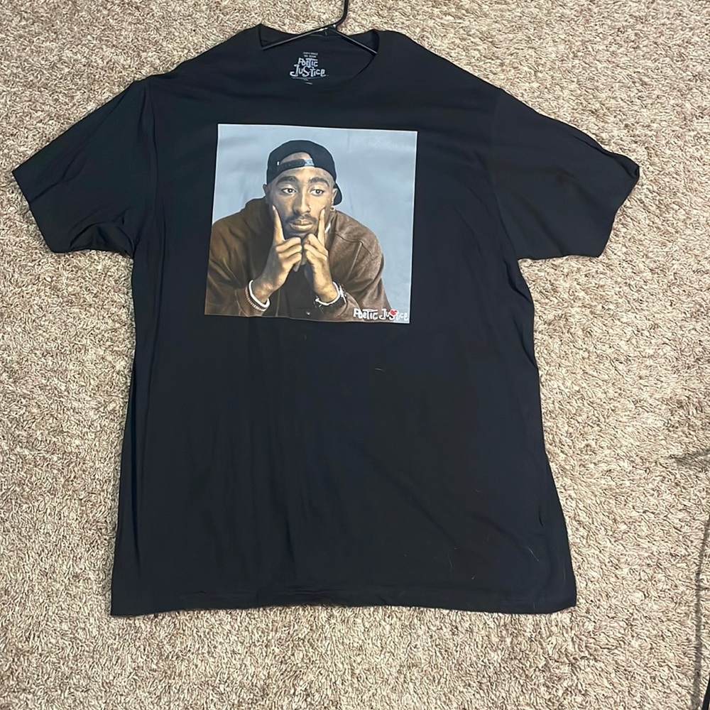 Tupac shirt